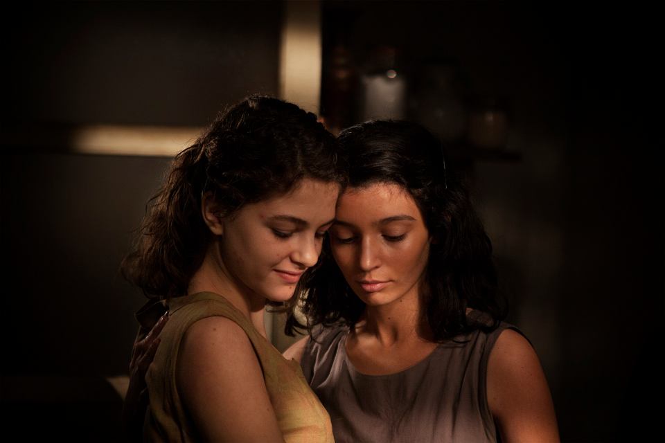 z24260745V,-Genialna-przyjaciolka-